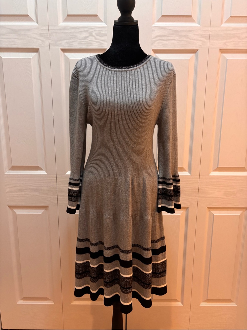 Jessica Howard Gray Ribbed Long-Sleeve A-Line Dress with Striped Hem